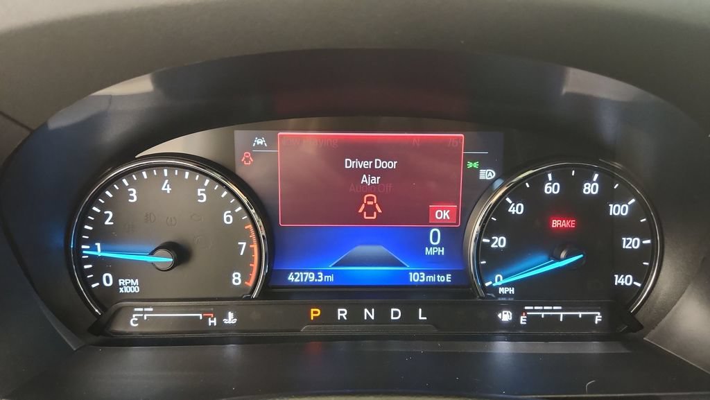 Used 2022 Ford Explorer XLT w/ Equipment Group 202A AWD/4WD image 11