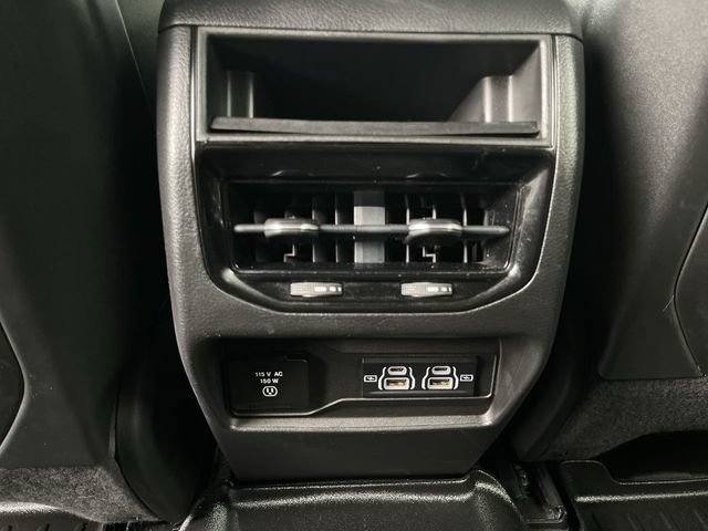 Used 2022 Jeep Grand Cherokee Altitude AWD/4WD image 21