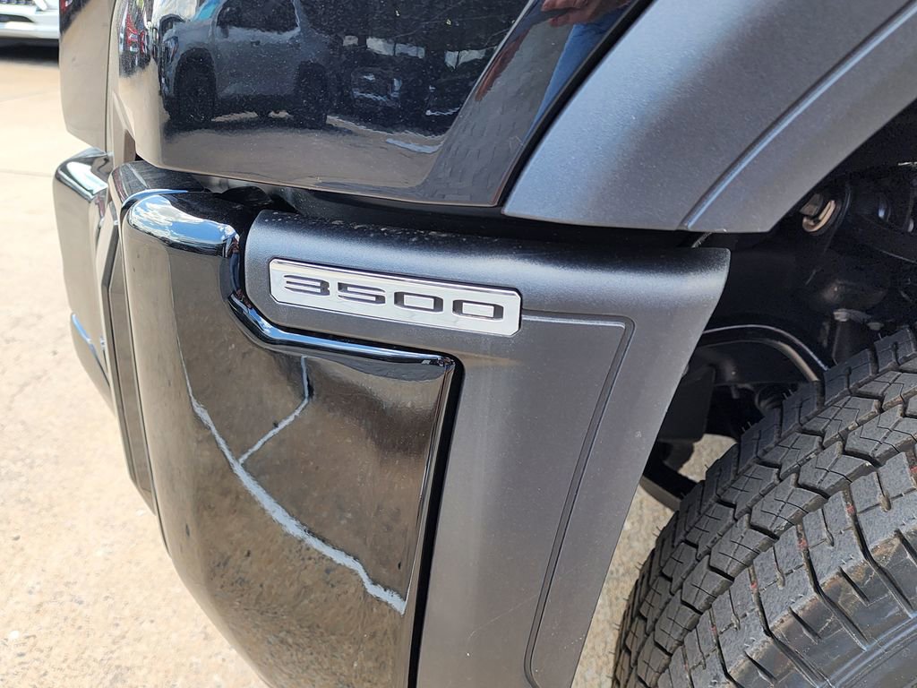 New 2026 GMC Sierra 3500 Denali Ultimate image 11