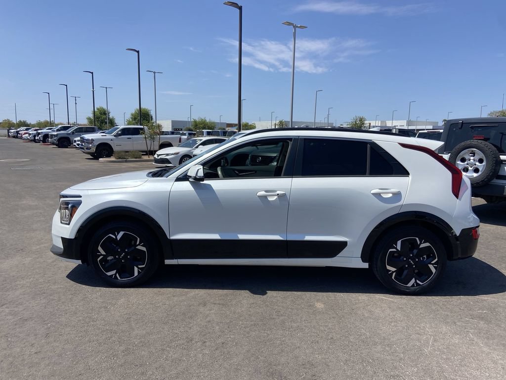 Used 2023 Kia Niro Wind FWD image 4