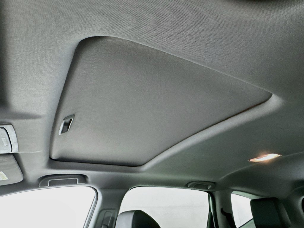 Used 2022 Honda CR-V Touring image 14