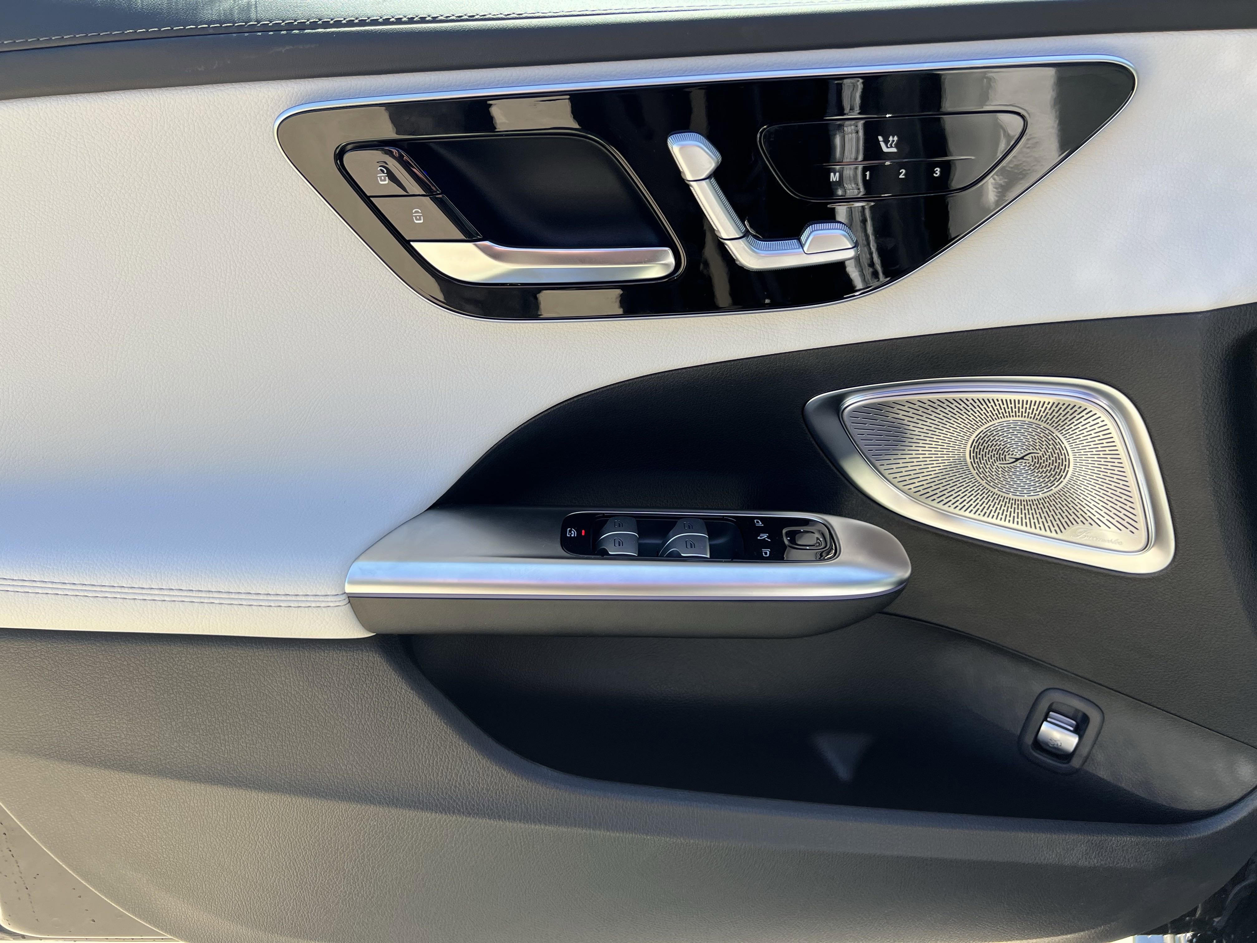 New 2025 Mercedes-Benz C 300 4MATIC Sedan image 13