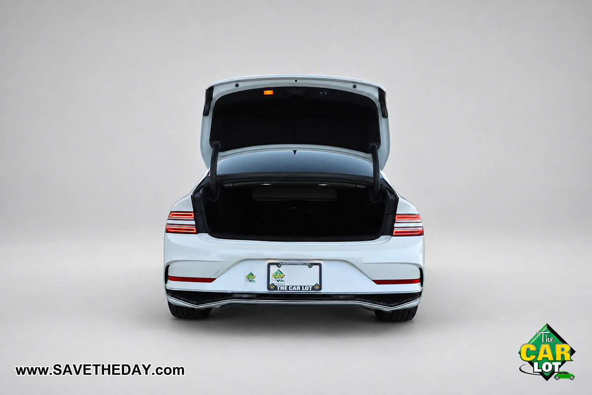 Used 2025 Genesis G80 2.5T Advanced AWD/4WD image 12