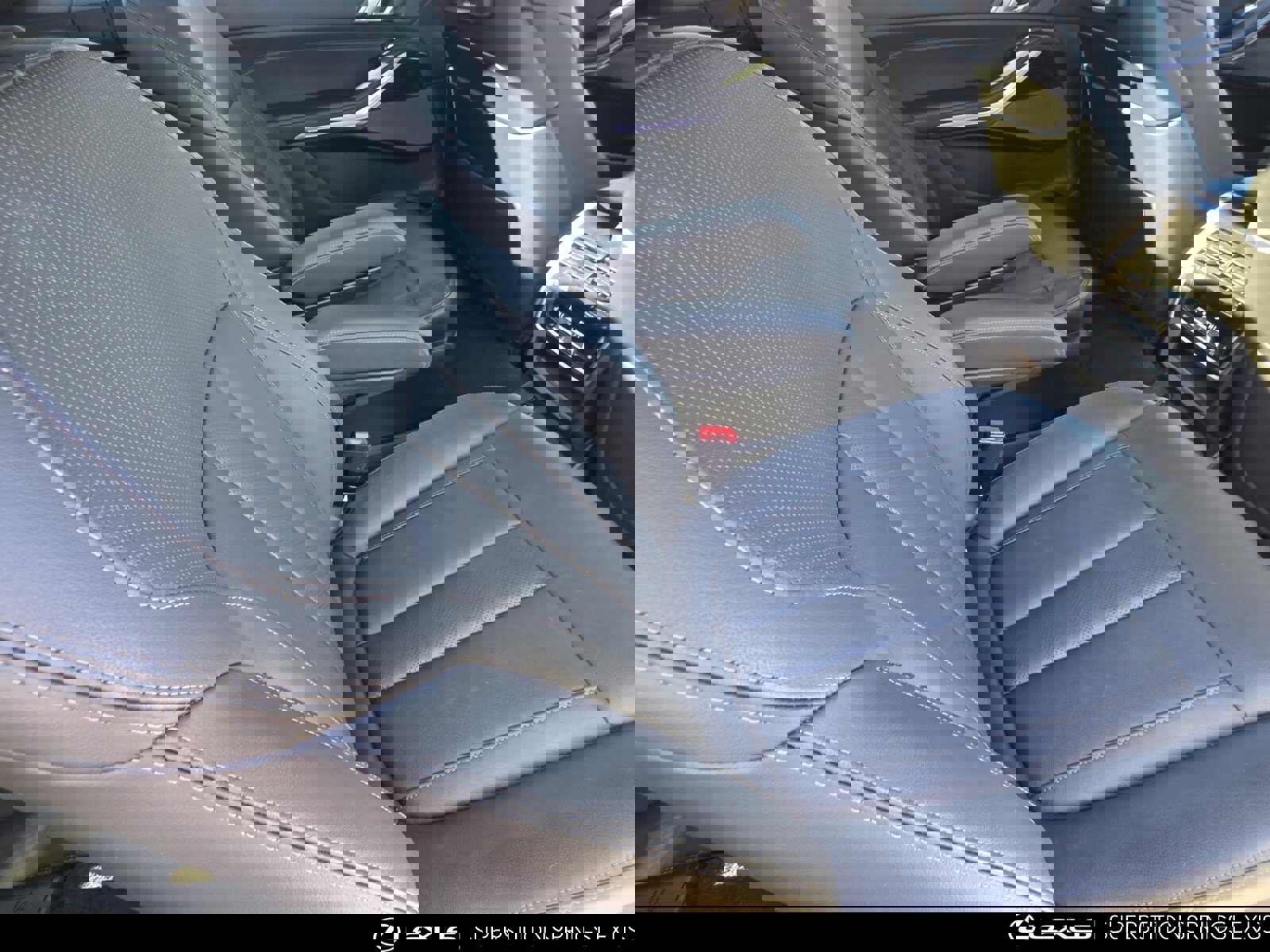 Used 2021 BMW X7 M50i image 30