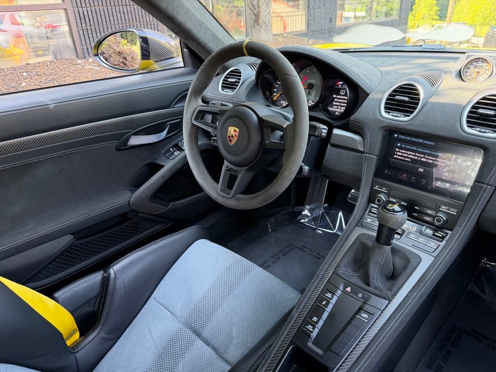 Used 2025 Porsche 718 Cayman GT4 RS w/ Weissach Package RWD image 37