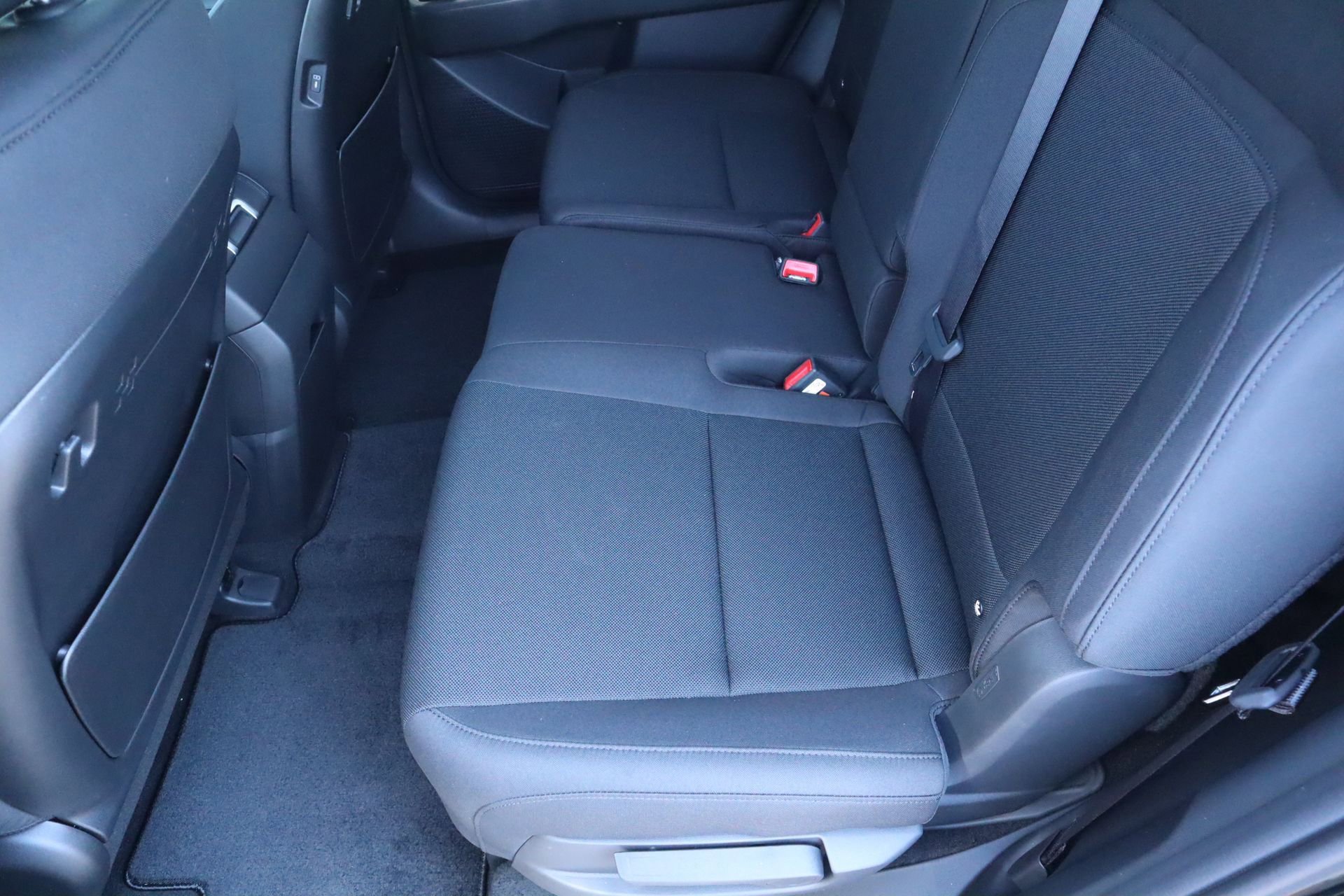 New 2026 Hyundai Santa Fe SE image 16