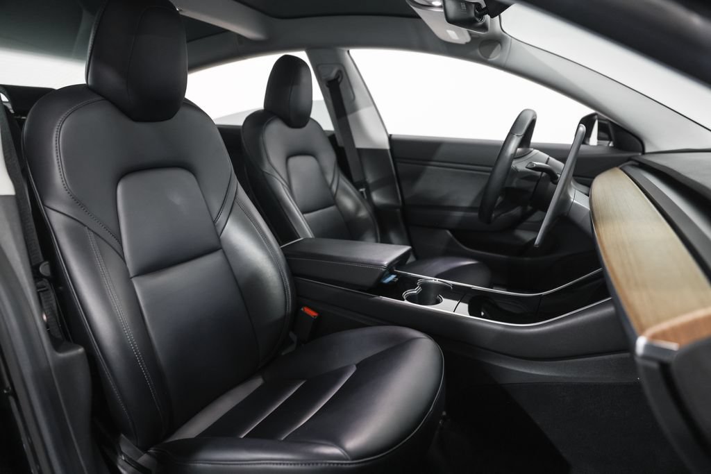 Used 2019 Tesla Model 3 Standard Range Plus RWD image 18