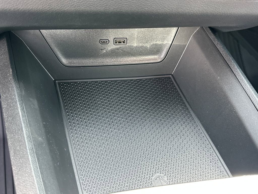 New 2026 Chevrolet Equinox LT w/ Convenience Package II FWD image 20
