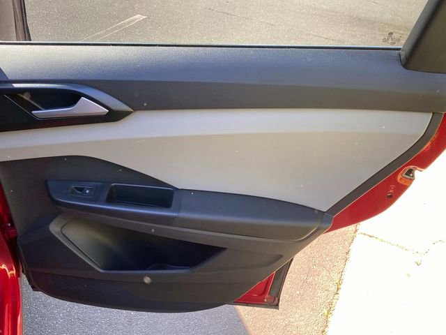 Used 2022 Volkswagen Taos SE FWD image 34