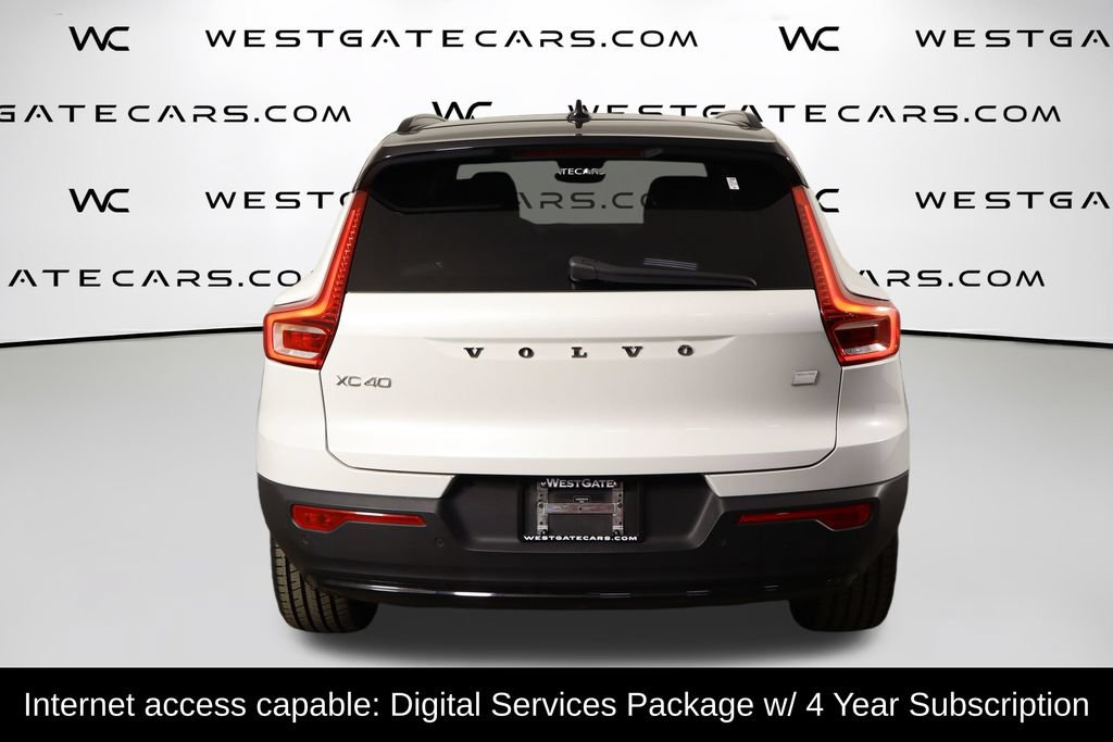 Used 2023 Volvo XC40 Recharge Plus AWD/4WD image 4