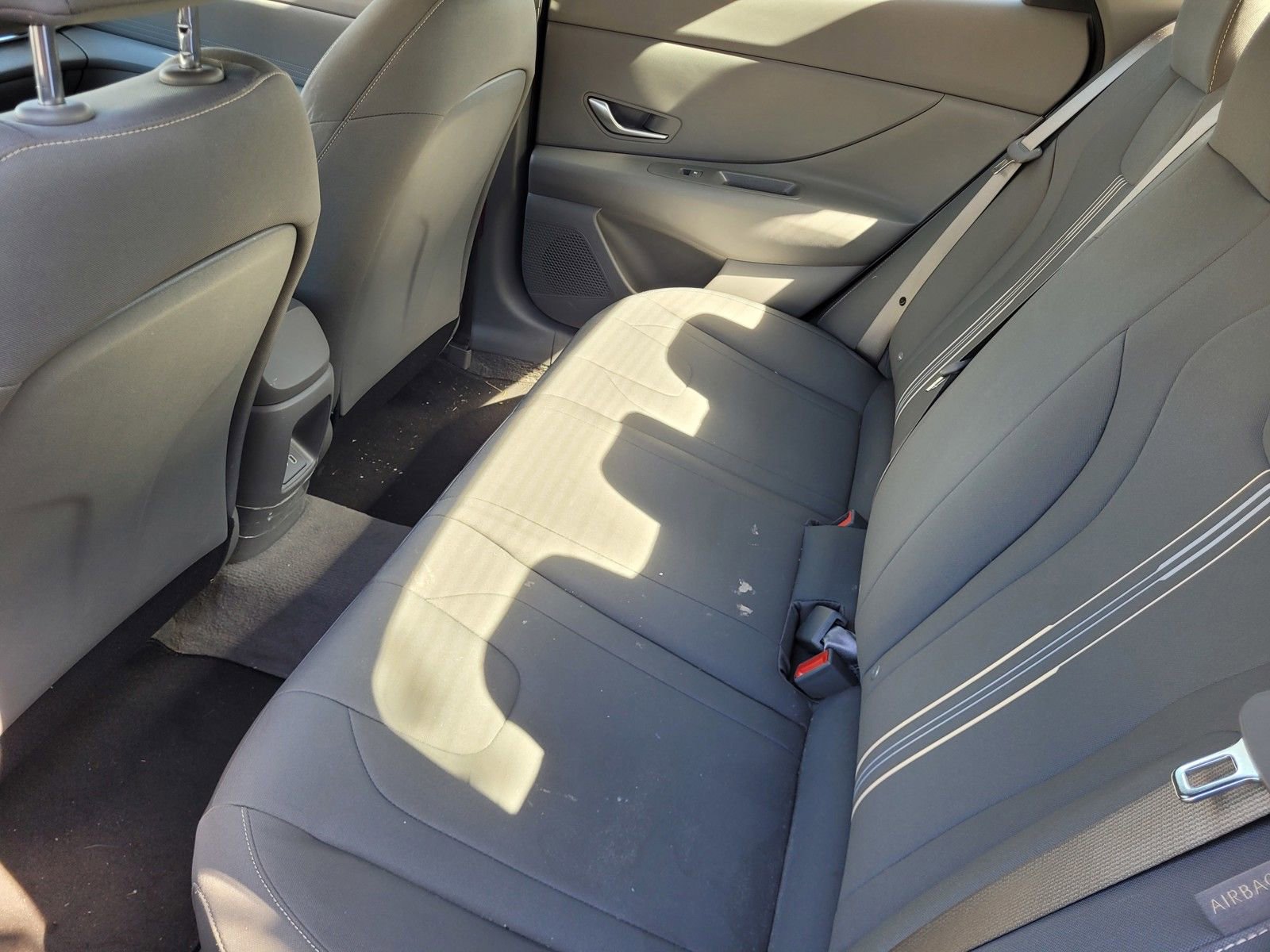 Used 2025 Hyundai Elantra Blue image 18