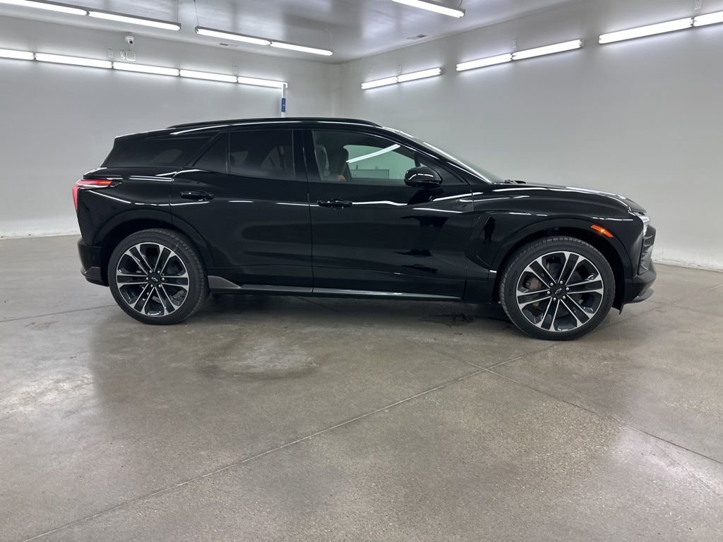 New 2026 Chevrolet Blazer EV SS AWD/4WD image 12