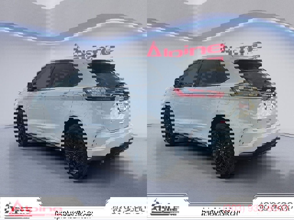 Used 2024 Ford Edge ST-Line image 3