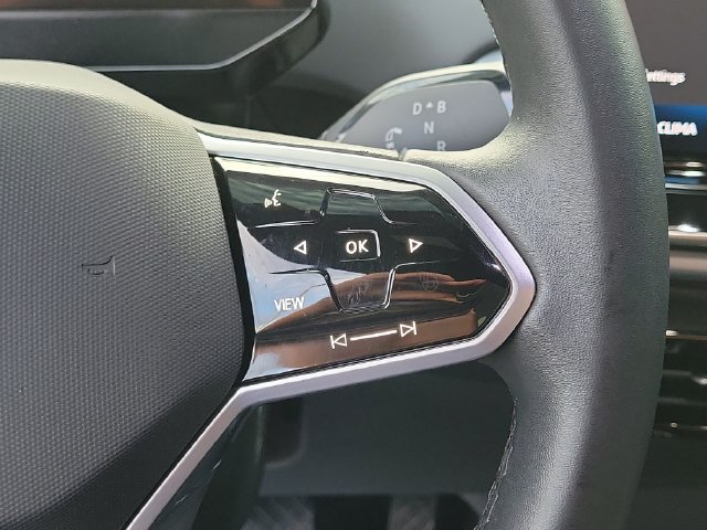 Certified 2024 Volkswagen ID.4 Pro RWD image 19
