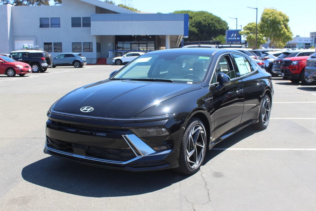 New 2026 Hyundai Sonata SEL FWD image 3