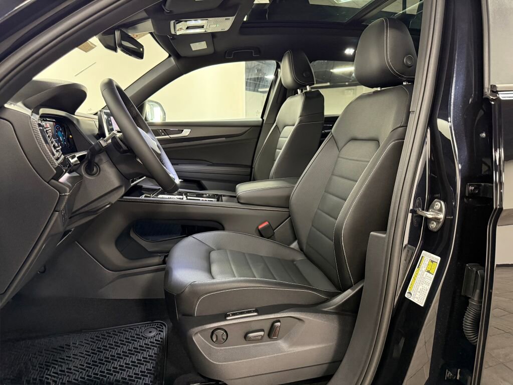 New 2026 Volkswagen Atlas Cross Sport SEL R-Line image 16