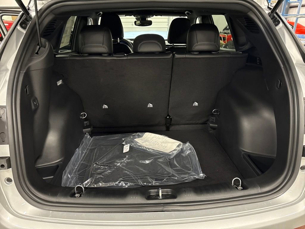 New 2026 Jeep Compass Limited image 22