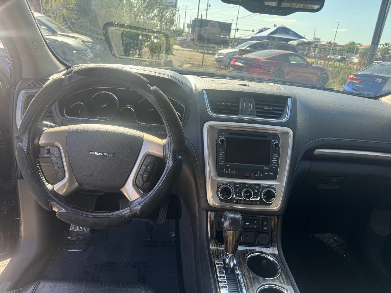 Used 2015 GMC Acadia Denali image 13