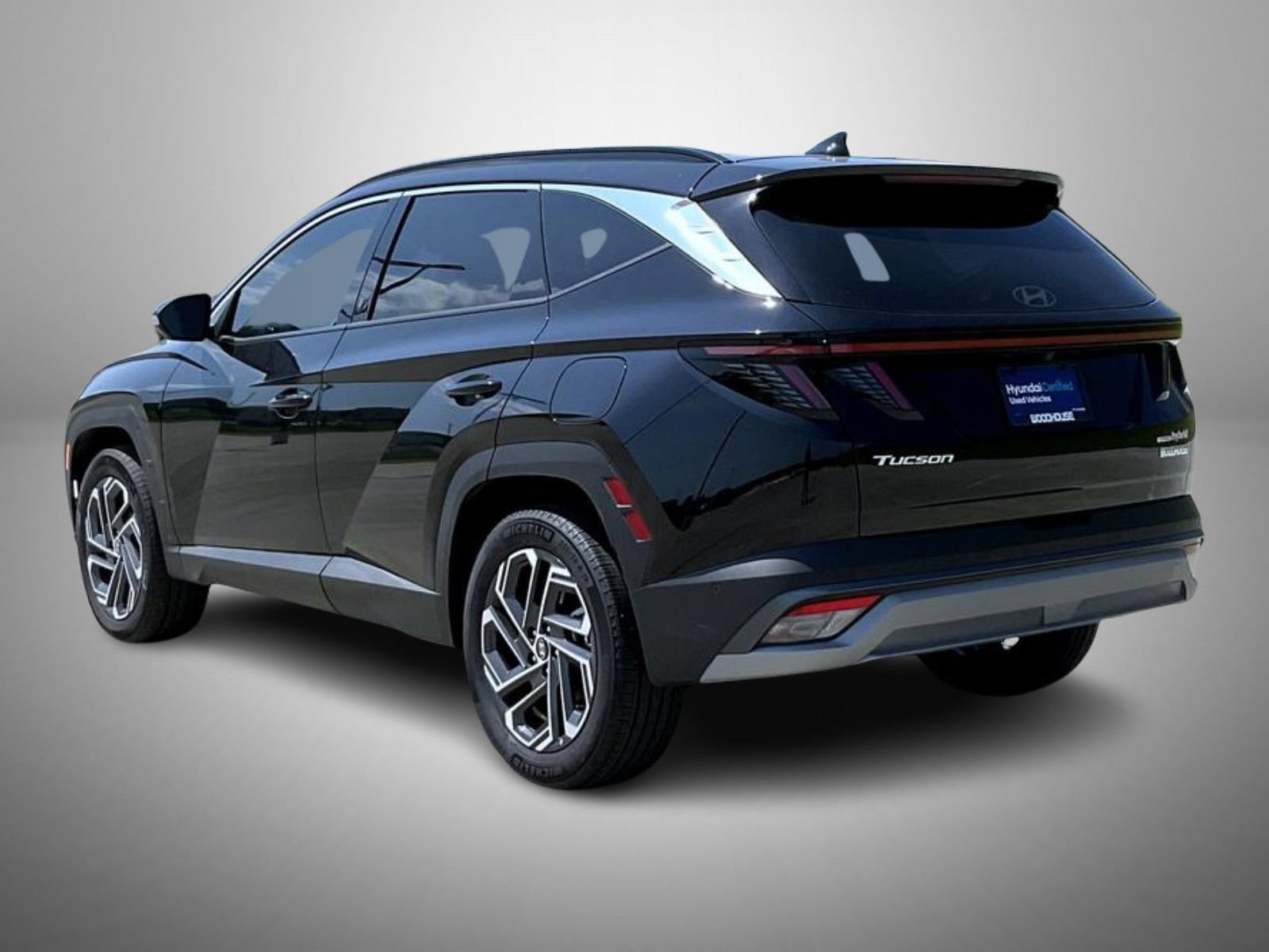 Certified 2025 Hyundai Tucson Limited AWD/4WD image 7