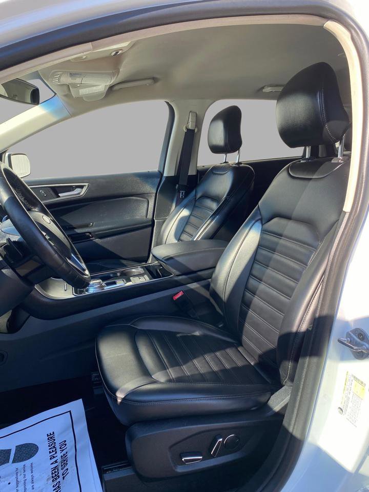 Used 2019 Ford Edge SEL image 25