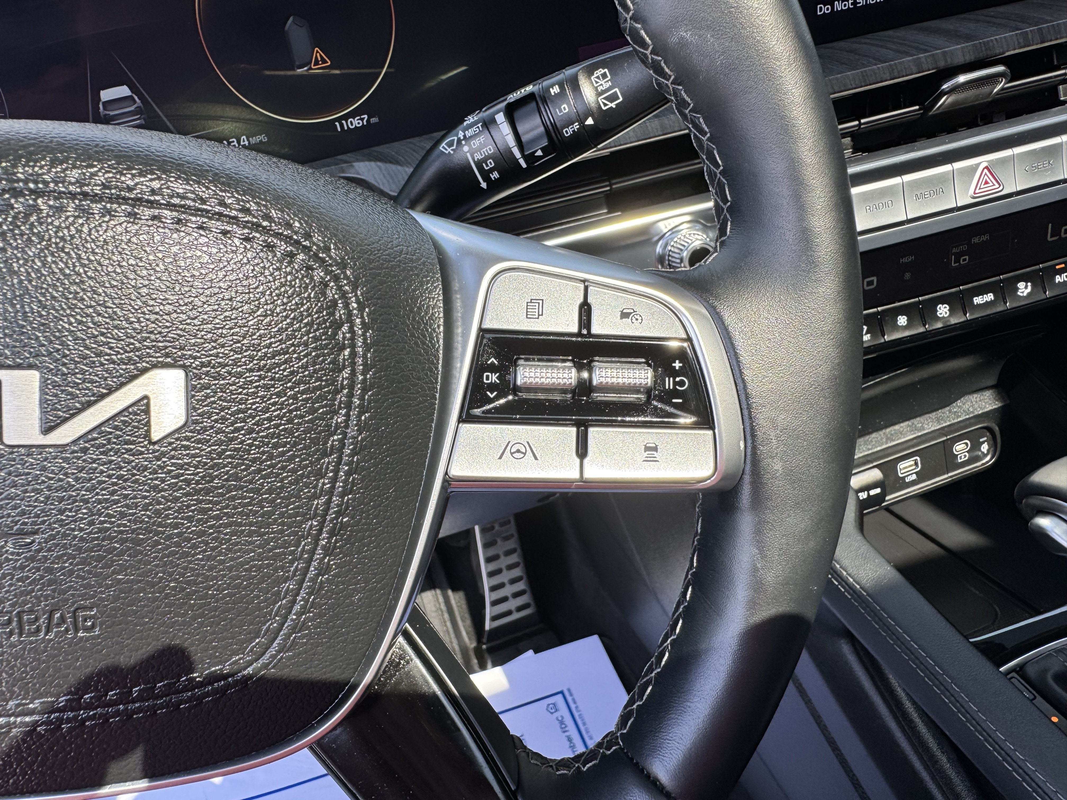 Used 2025 Kia Telluride SX Prestige AWD/4WD image 14