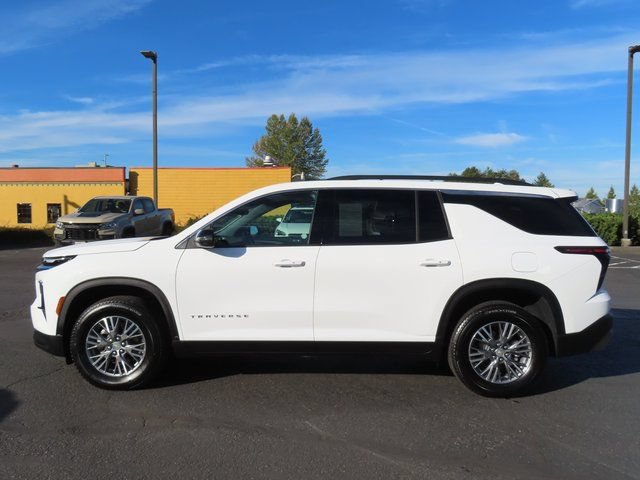 Used 2025 Chevrolet Traverse LT AWD/4WD image 4