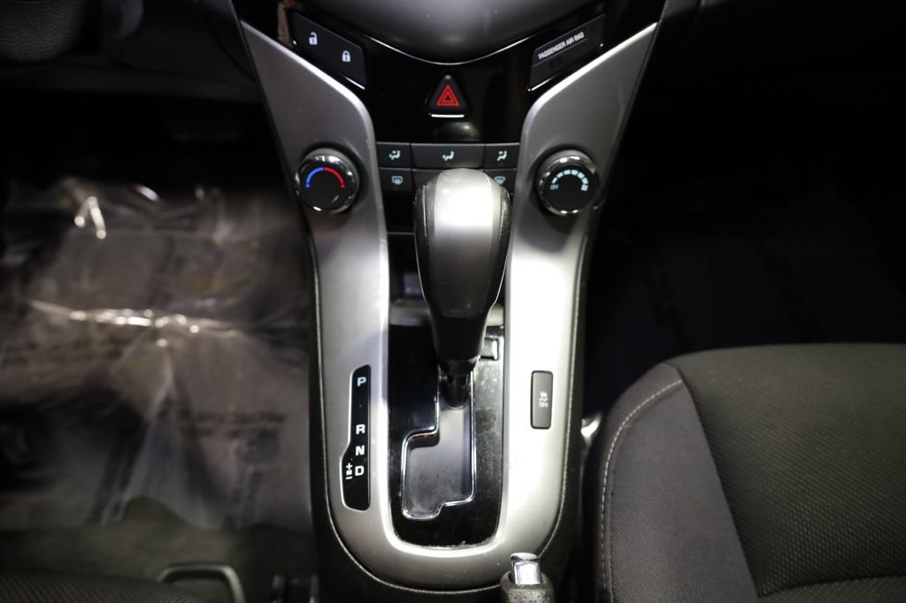 Used 2014 Chevrolet Cruze LT w/ Technology Package FWD image 25