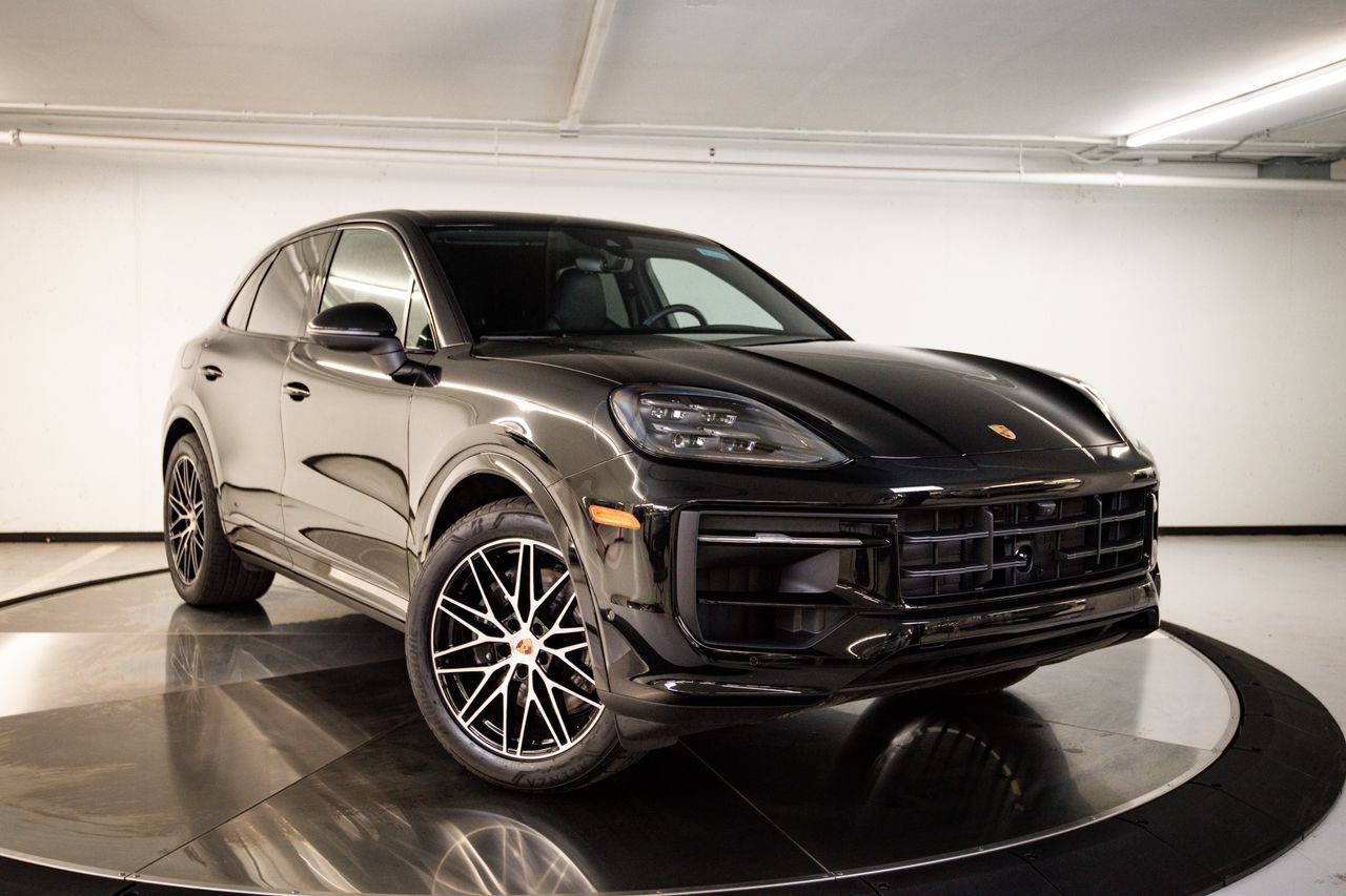 Certified 2026 Porsche Cayenne AWD/4WD image 9