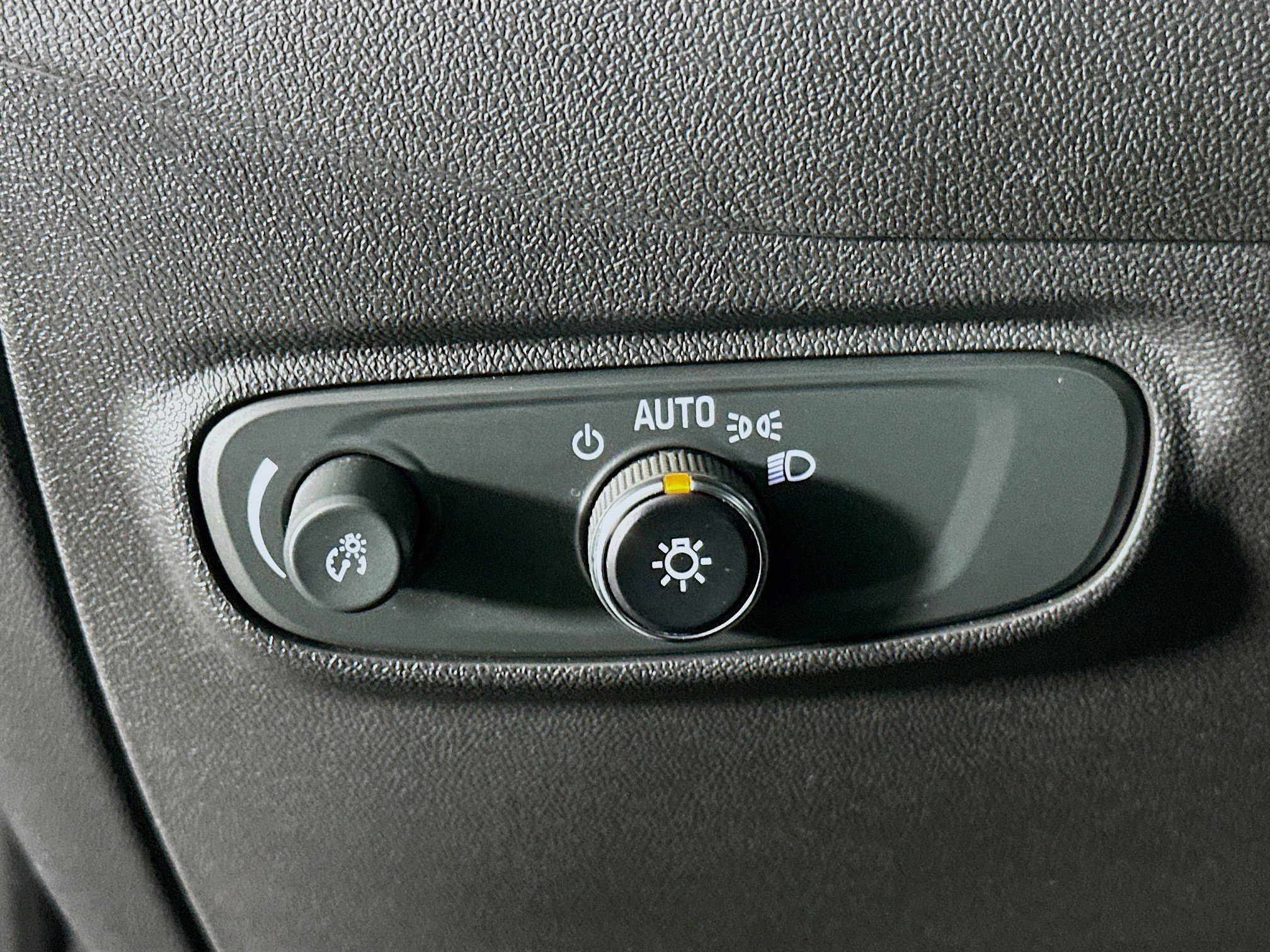 Used 2024 Chevrolet Equinox LT image 17