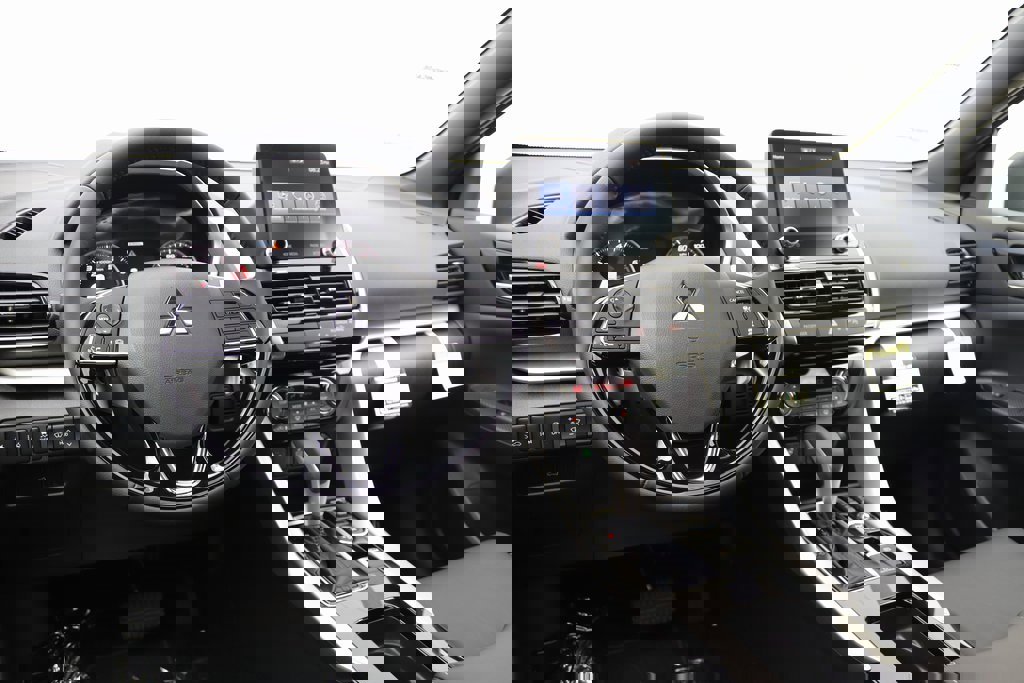 New 2026 Mitsubishi Eclipse Cross SEL image 3