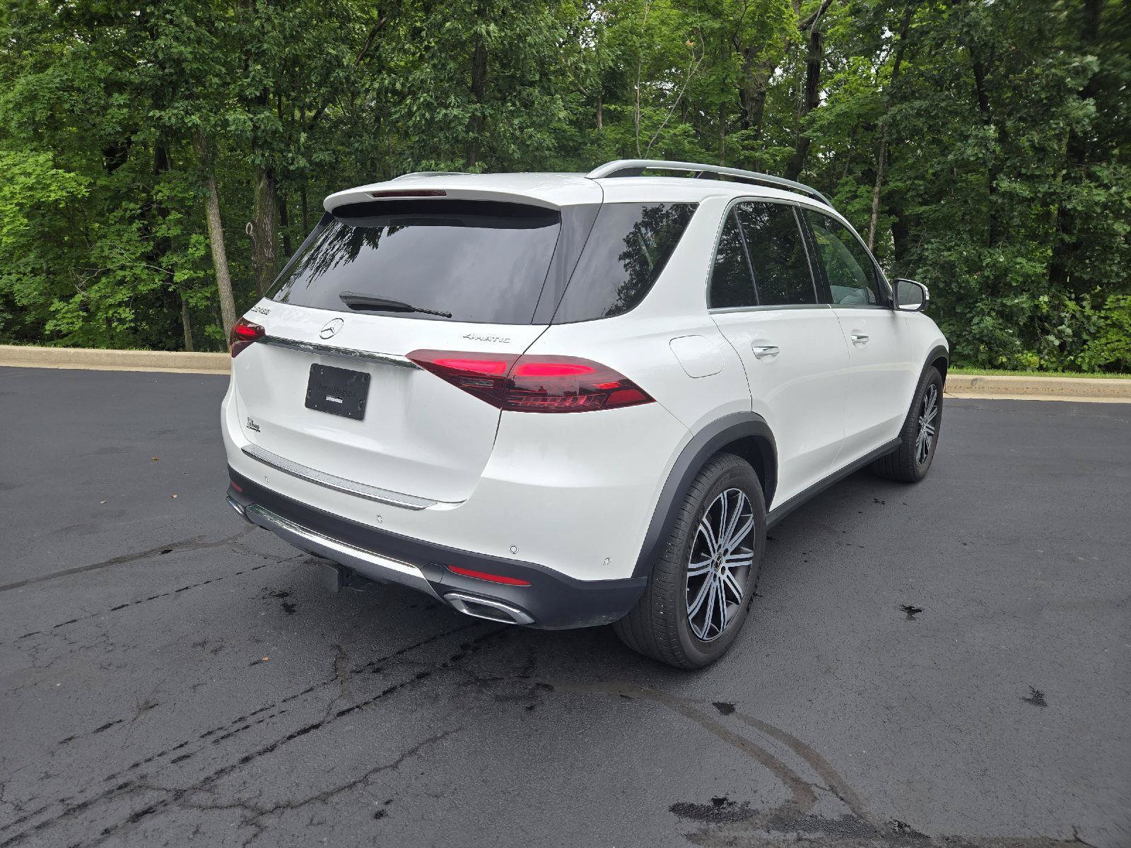 Used 2024 Mercedes-Benz GLE 450 4MATIC image 3