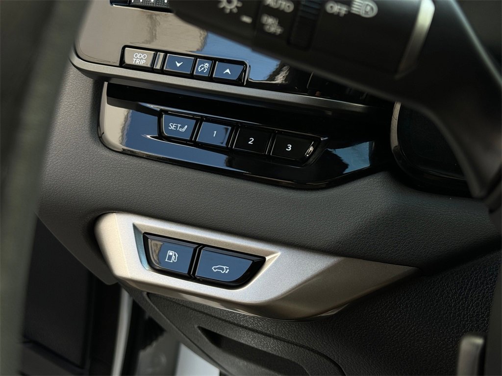 Used 2023 Lexus RX 350 AWD image 34