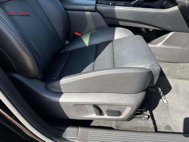 Used 2023 Nissan Rogue SL w/ SL Premium Package FWD image 24