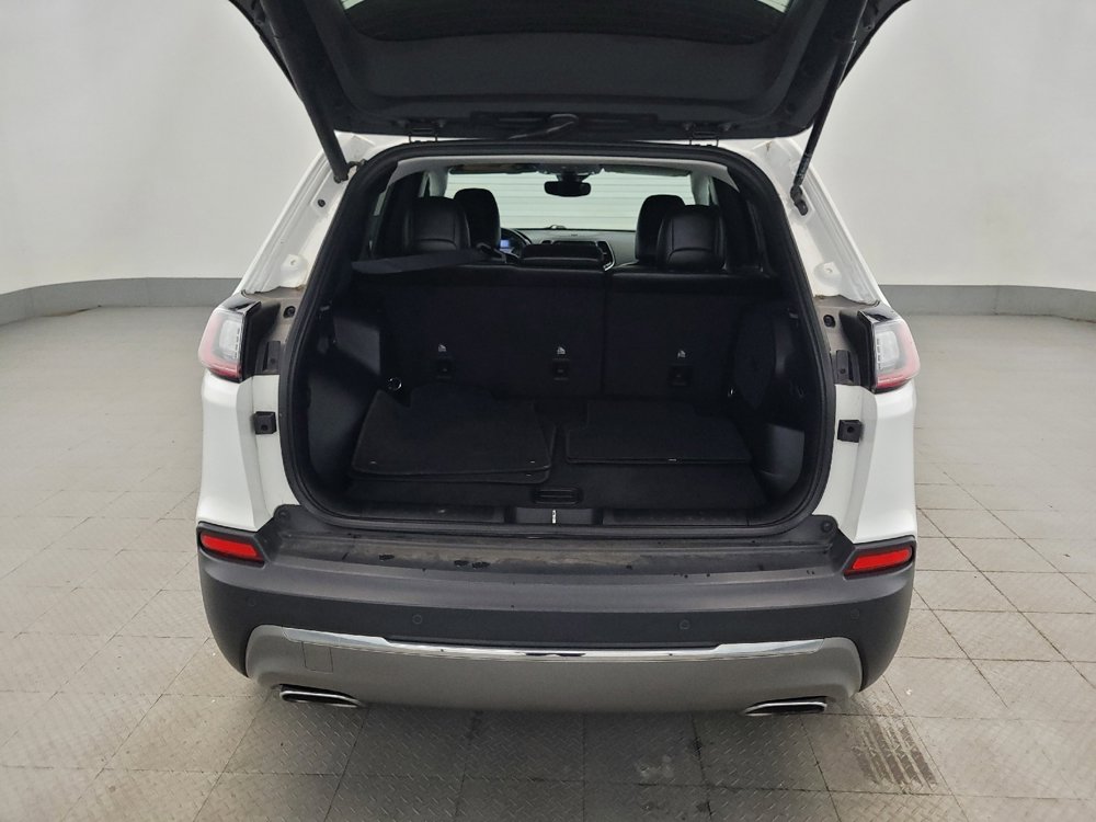 Used 2019 Jeep Cherokee Limited w/ Technology Group AWD/4WD image 29