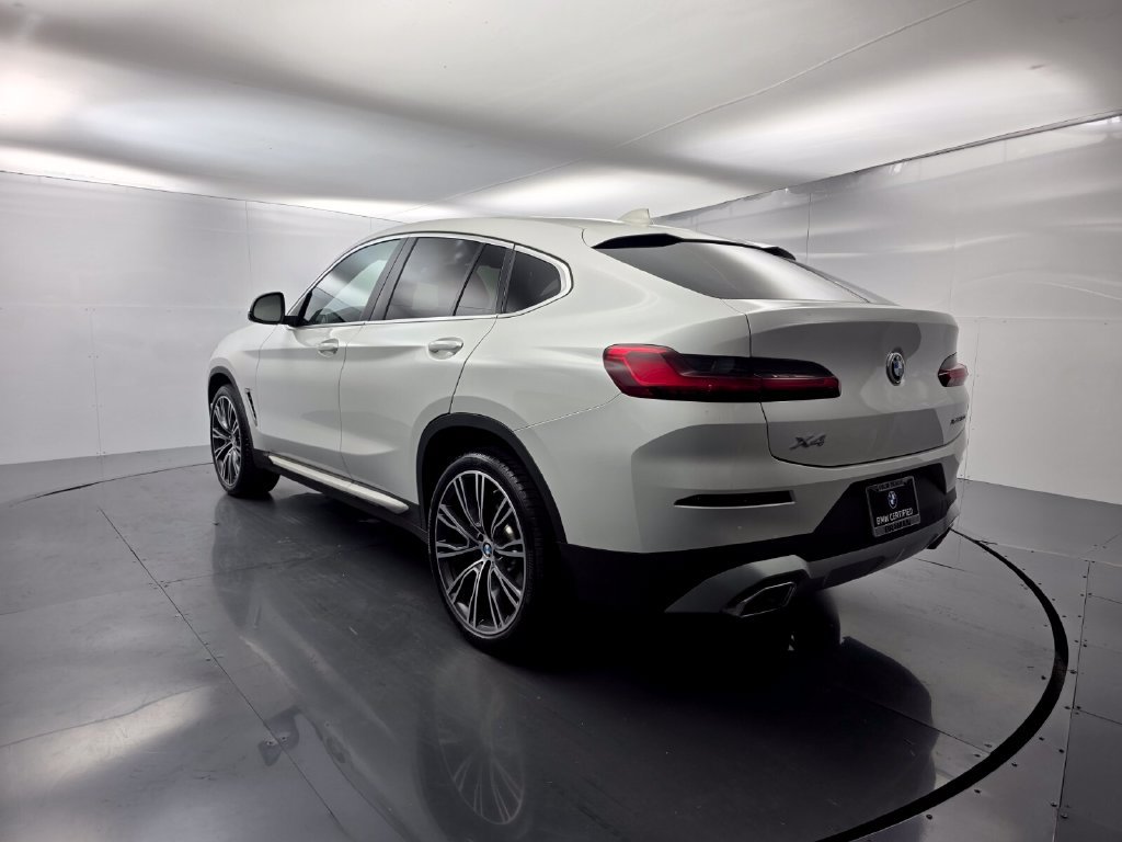 Certified 2024 BMW X4 xDrive30i w/ Premium Package AWD/4WD image 4