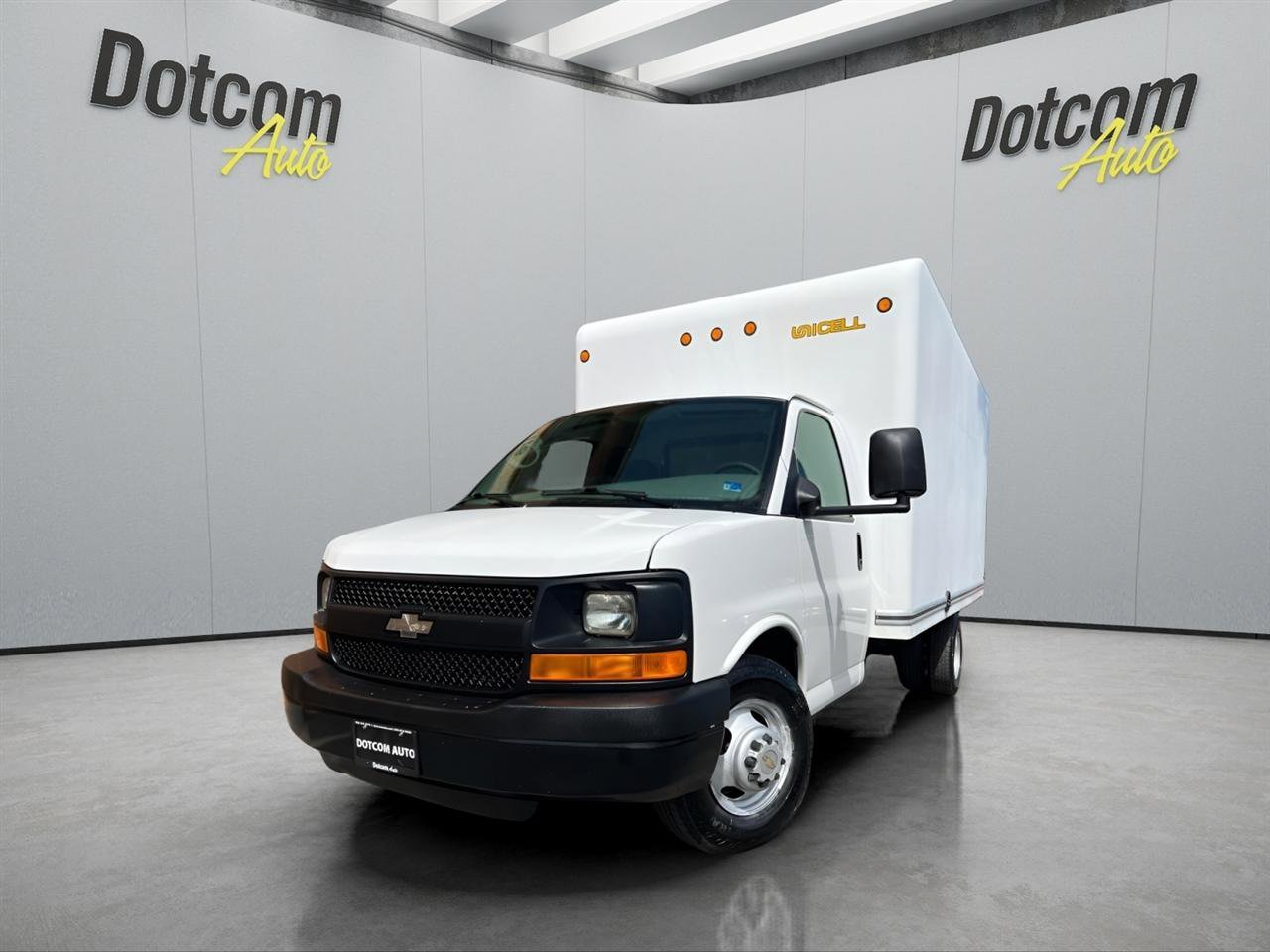 Used 2009 Chevrolet Express 3500 RWD image 1