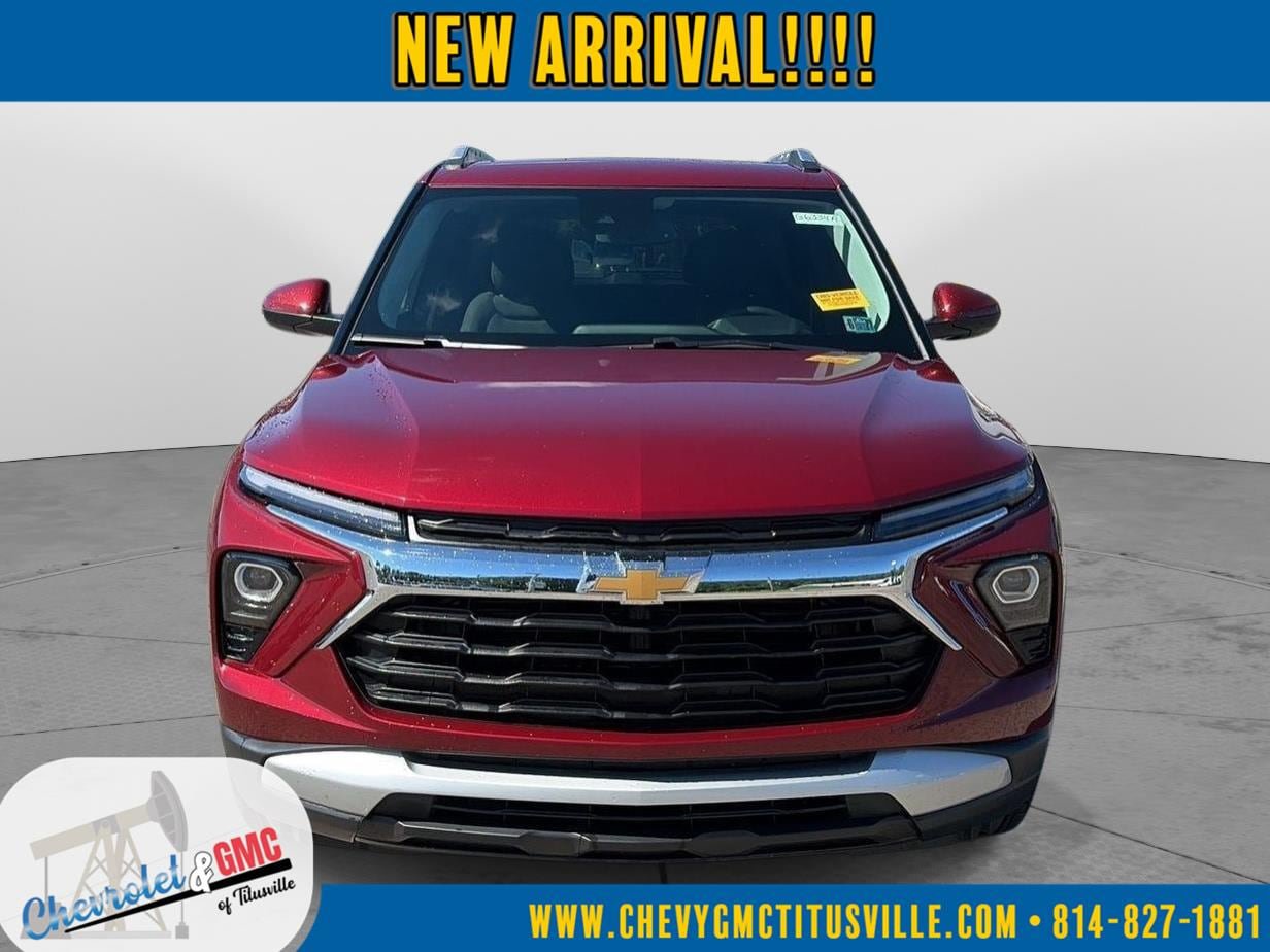Used 2025 Chevrolet TrailBlazer LT w/ Convenience Package AWD/4WD image 4