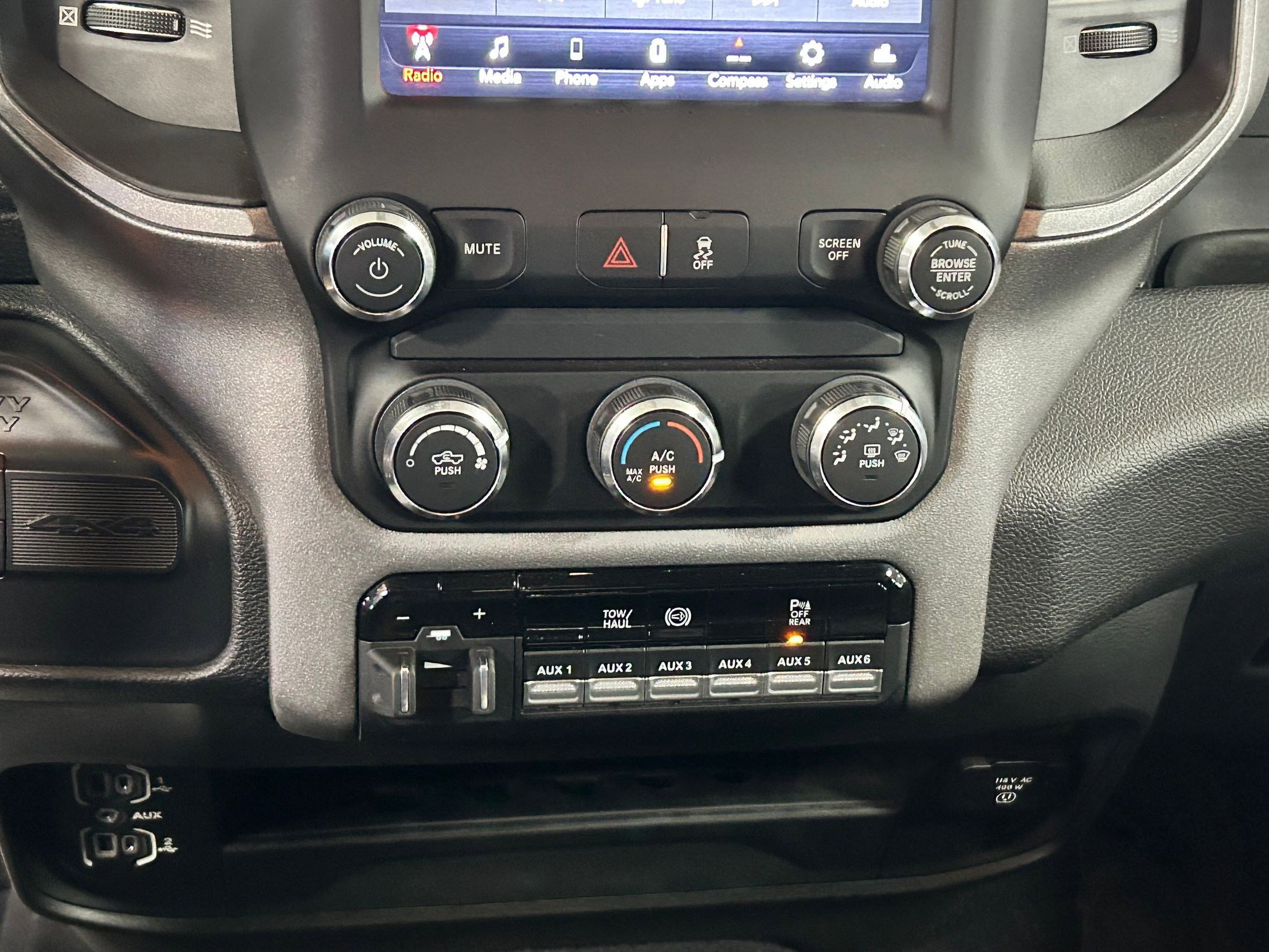 Used 2020 RAM 2500 Tradesman image 21