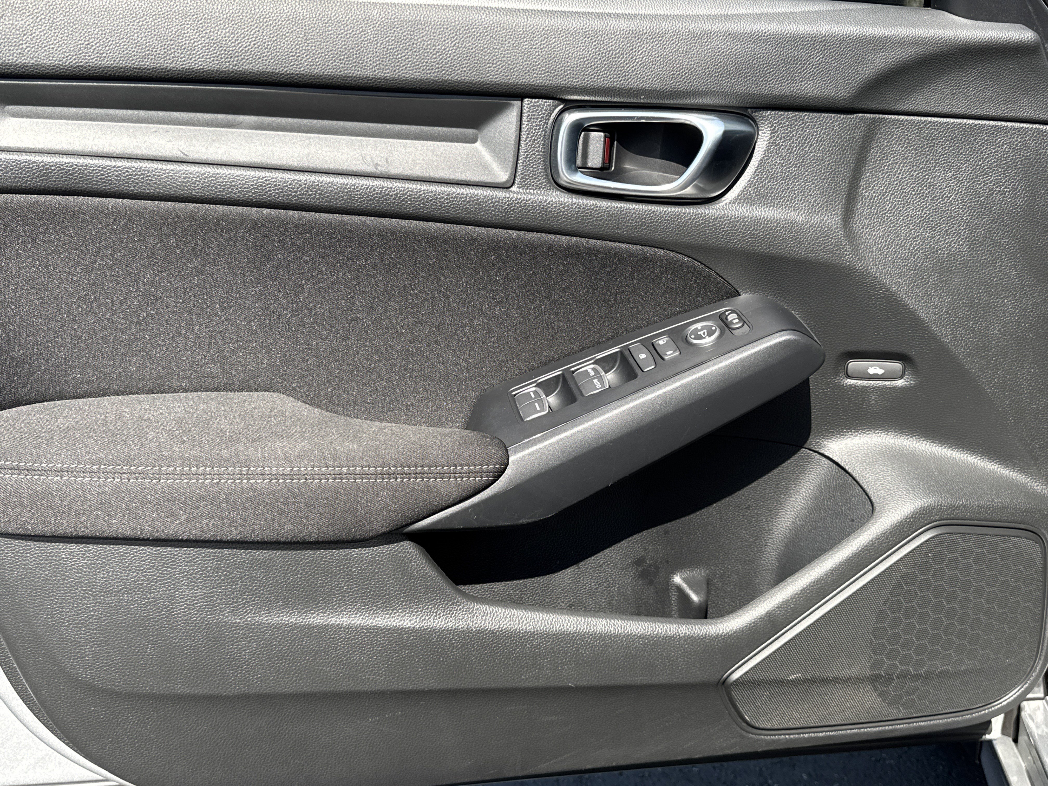 Used 2025 Honda Civic Sport image 12