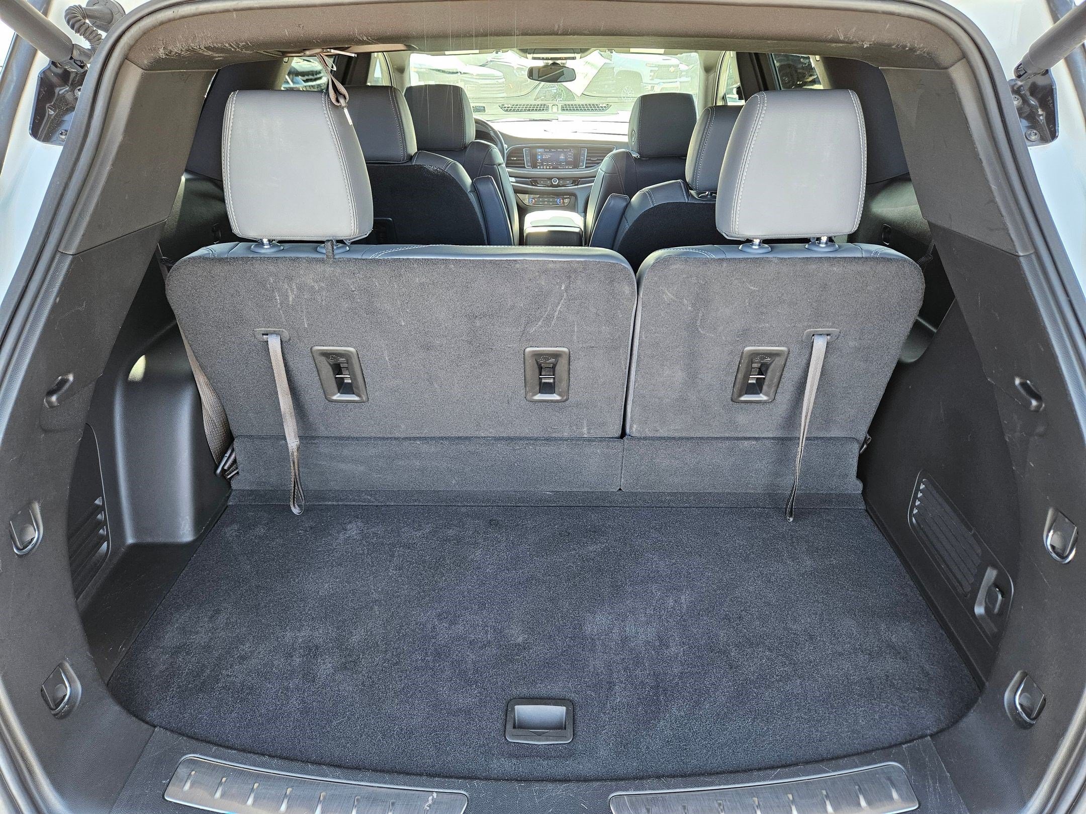 Used 2024 Buick Enclave Essence w/ Sport Touring Edition AWD/4WD image 28