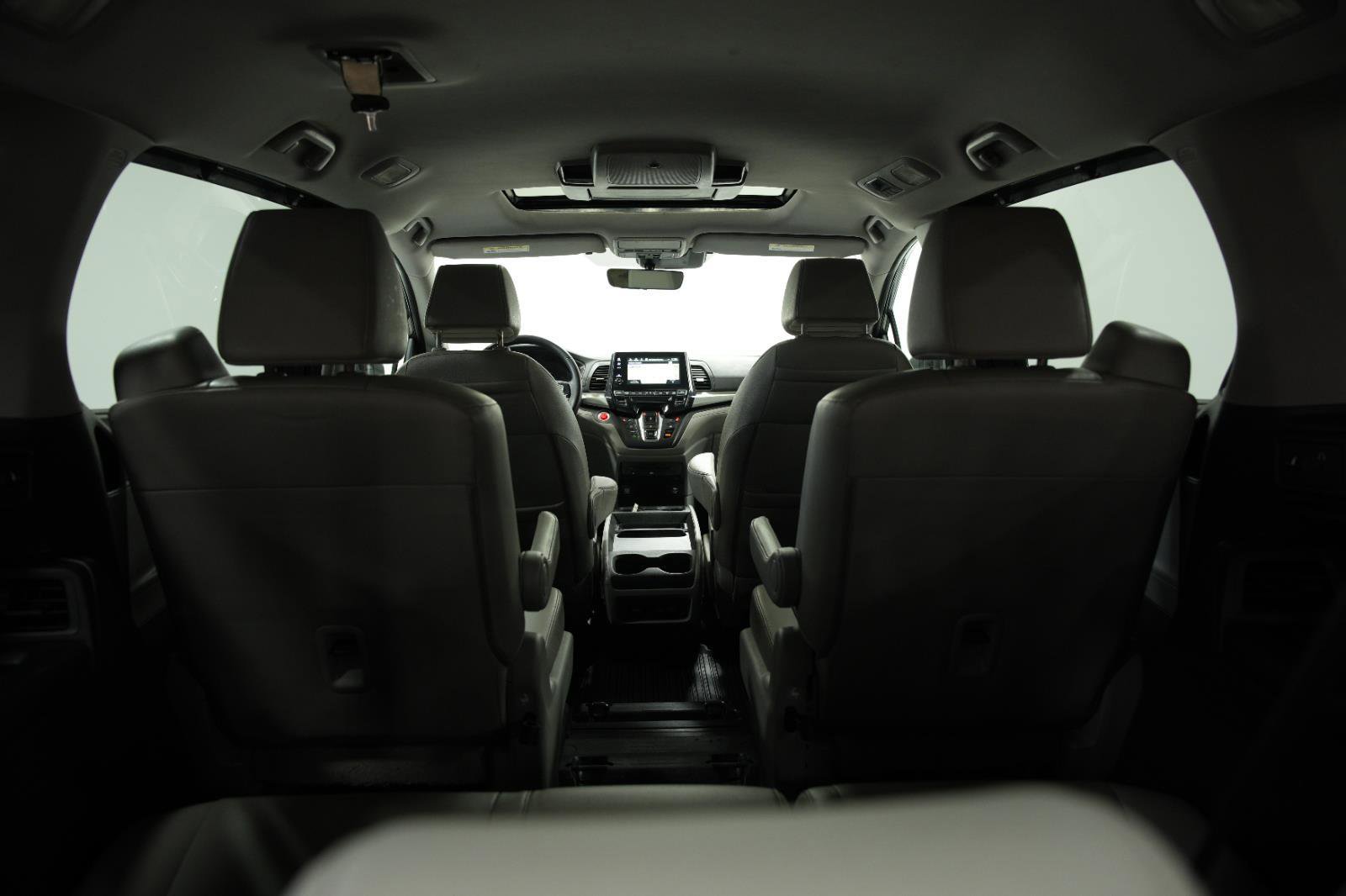 Used 2018 Honda Odyssey Touring image 15
