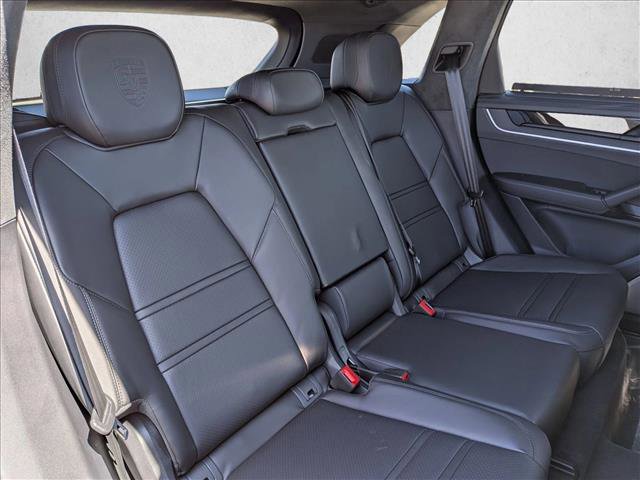 Used 2026 Porsche Cayenne Turbo image 24