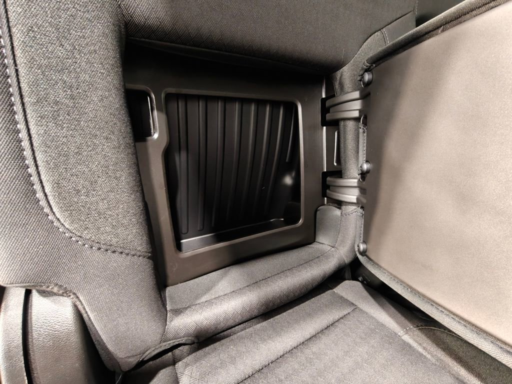 Used 2023 GMC Sierra 1500 Elevation image 32