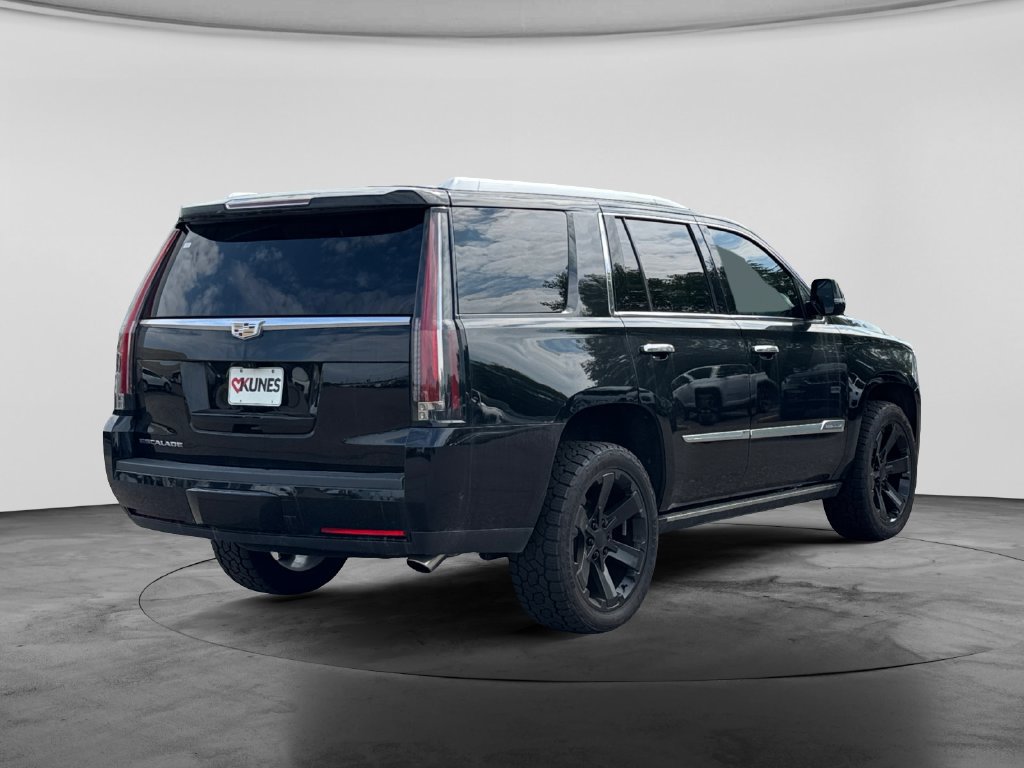 Used 2019 Cadillac Escalade Premium Luxury AWD/4WD image 9