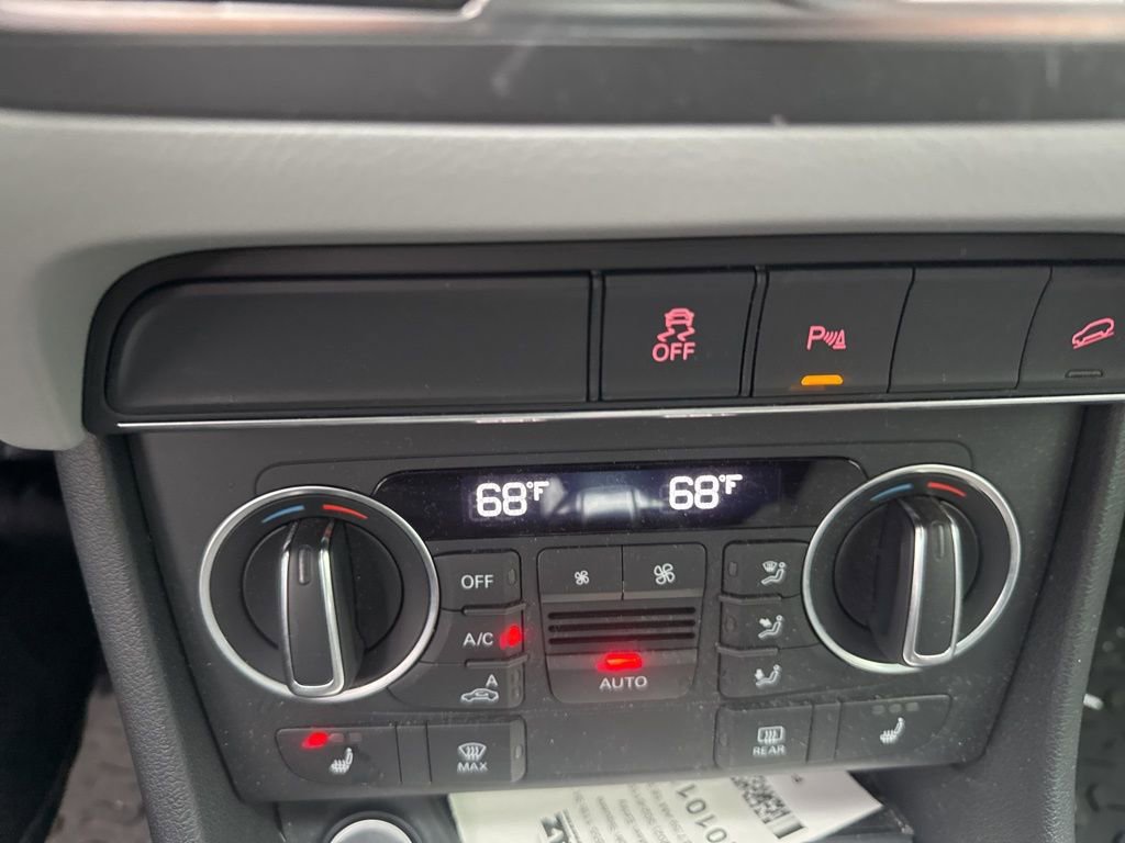 Used 2018 Audi Q3 2.0T Premium w/ Convenience Package image 14