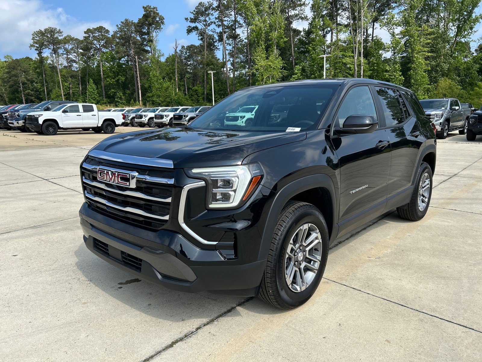 New 2026 GMC Terrain Elevation FWD image 1