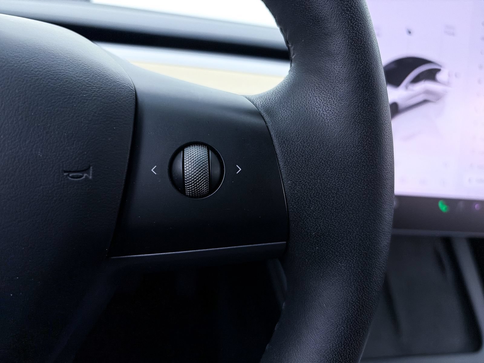 Used 2023 Tesla Model 3 Standard Range RWD image 29