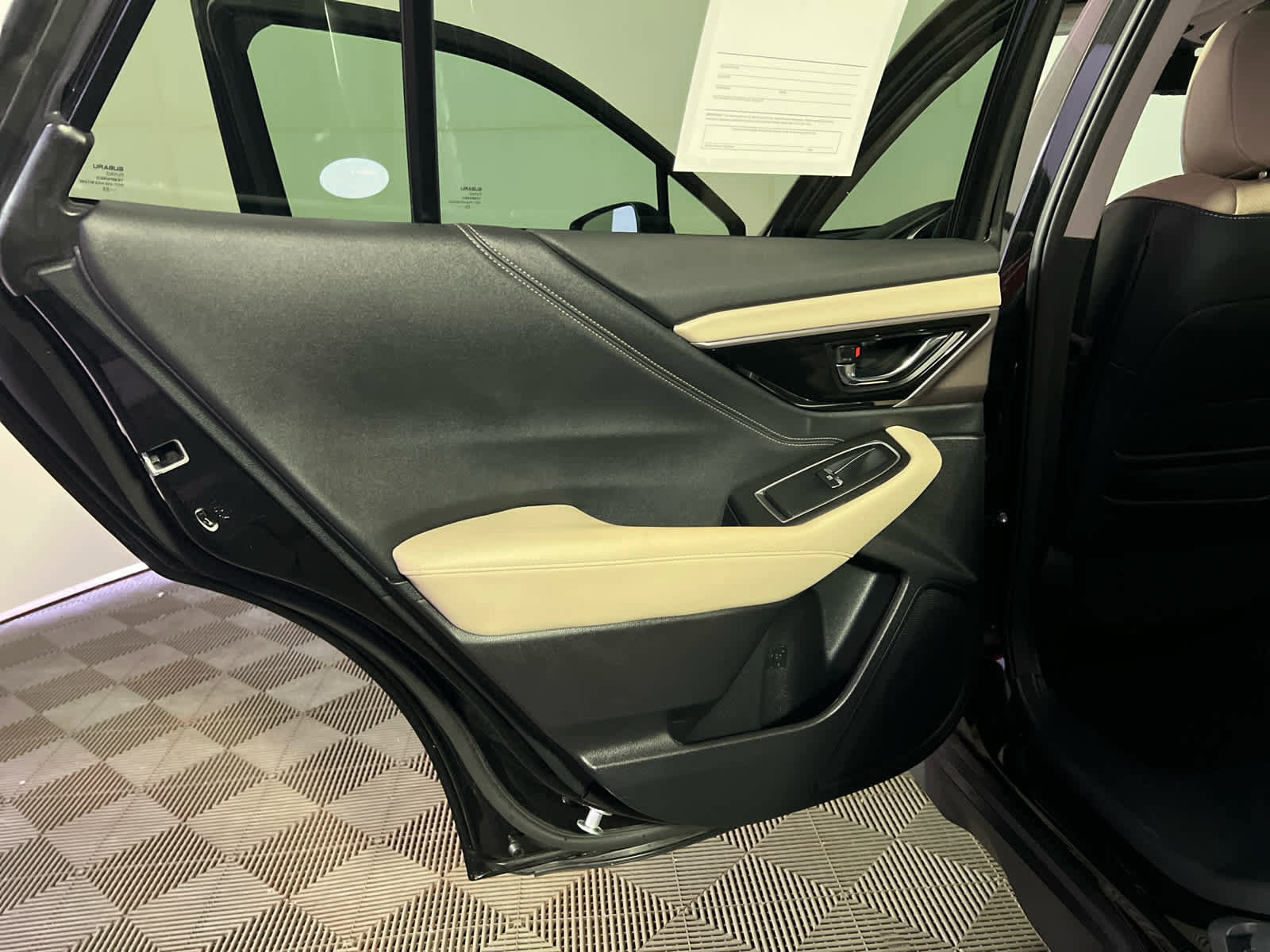 Used 2024 Subaru Outback Limited image 23