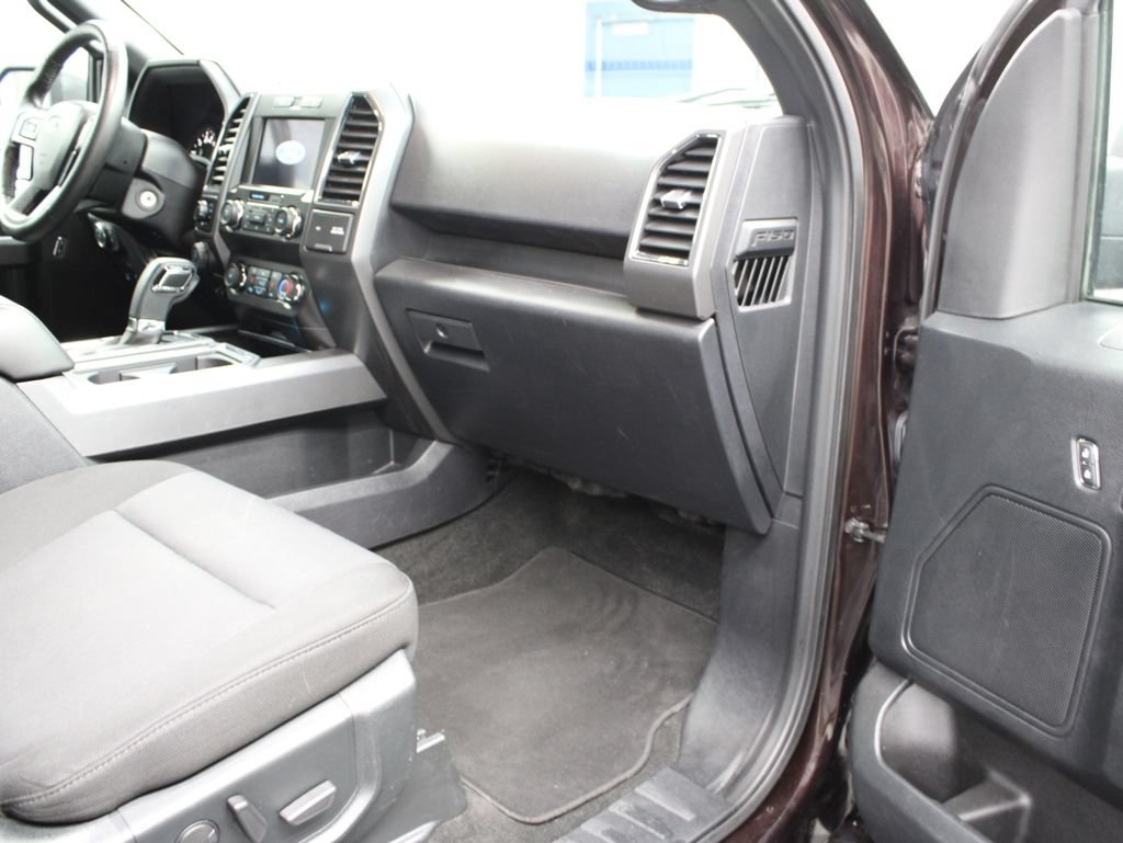 Used 2020 Ford F150 XLT w/ Equipment Group 302A Luxury AWD/4WD image 33