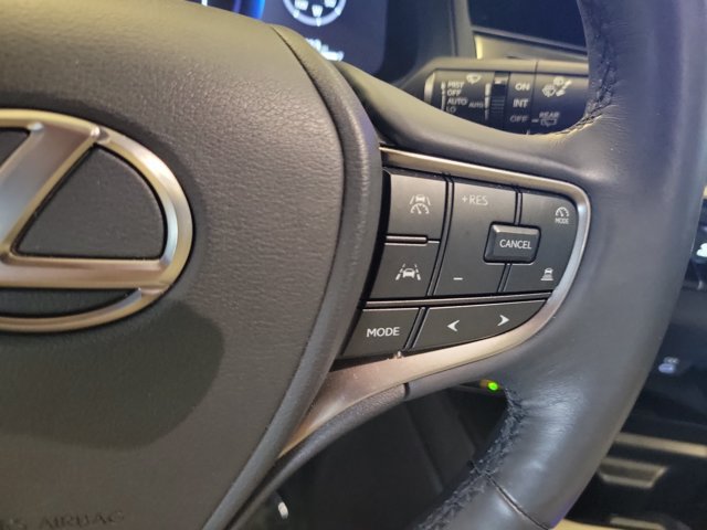 Used 2025 Lexus UX 300h FWD w/ Accessory Package (Z2) image 29